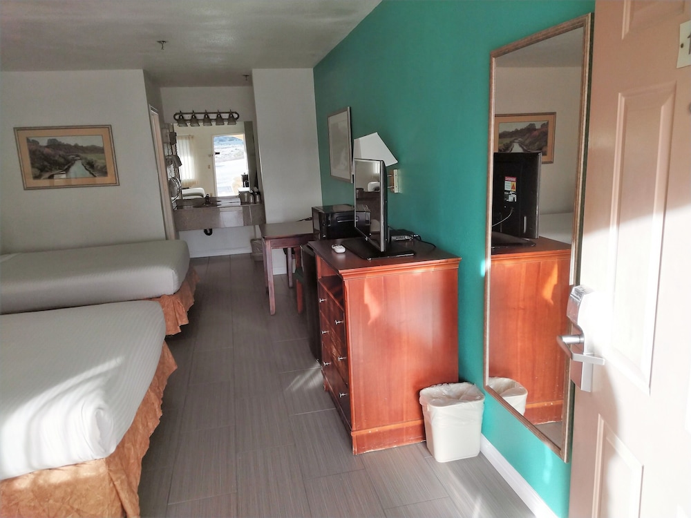 RIO DEL SOL INN NEEDLES 8/62