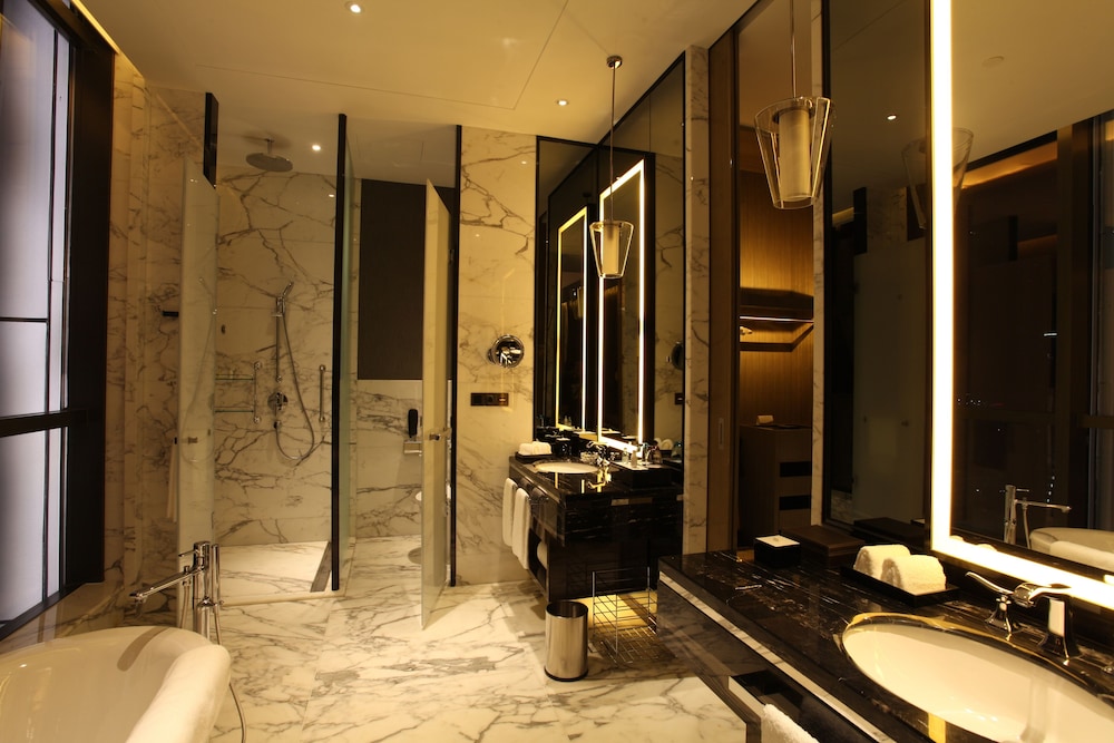 Wanda Realm Jiangmen 14/58