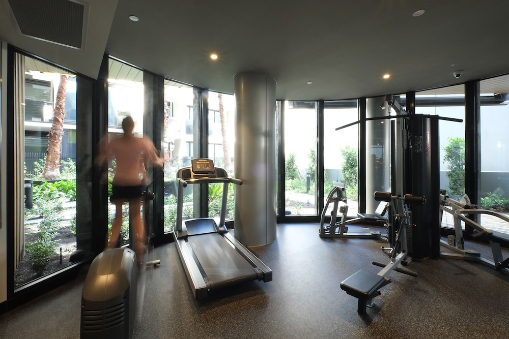 Turnkey Accommodation - North Melbourne 8/27