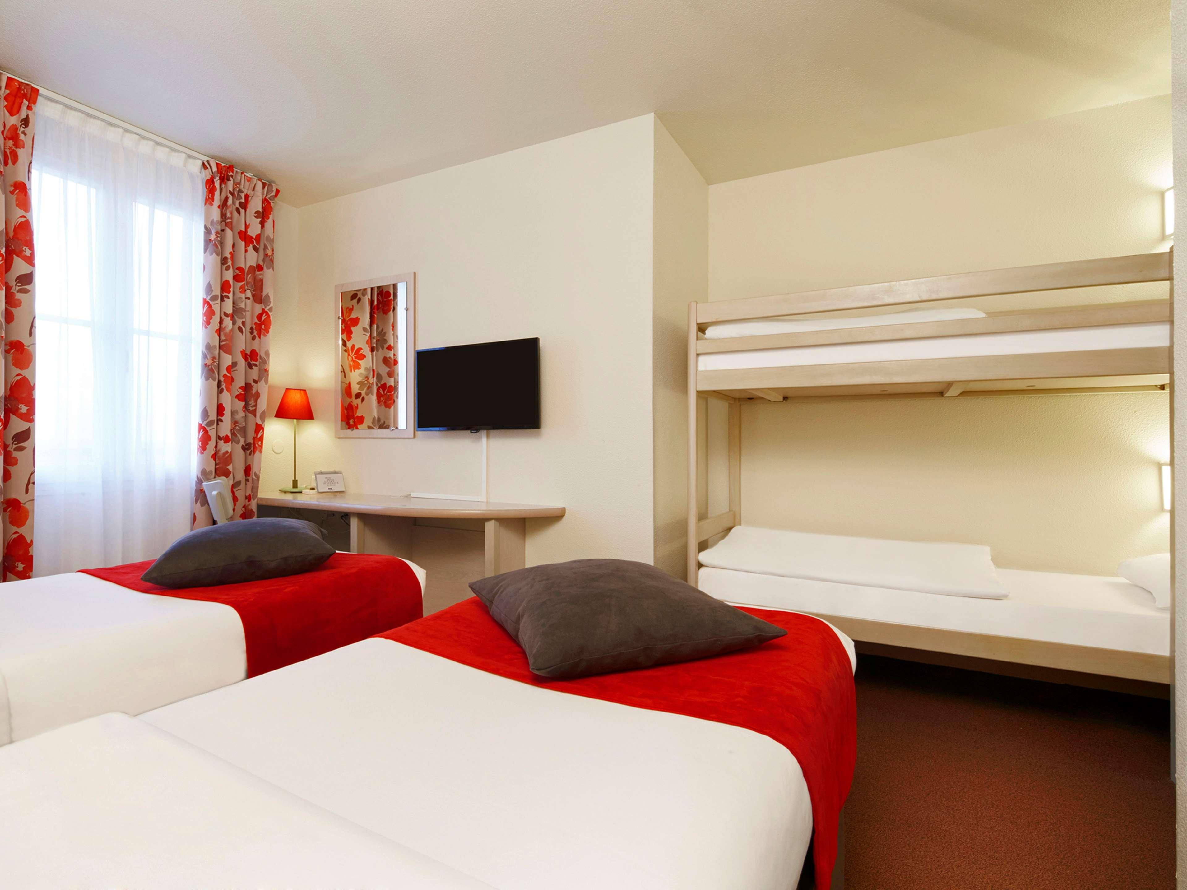 Room, Twin Beds, Bunk Bed