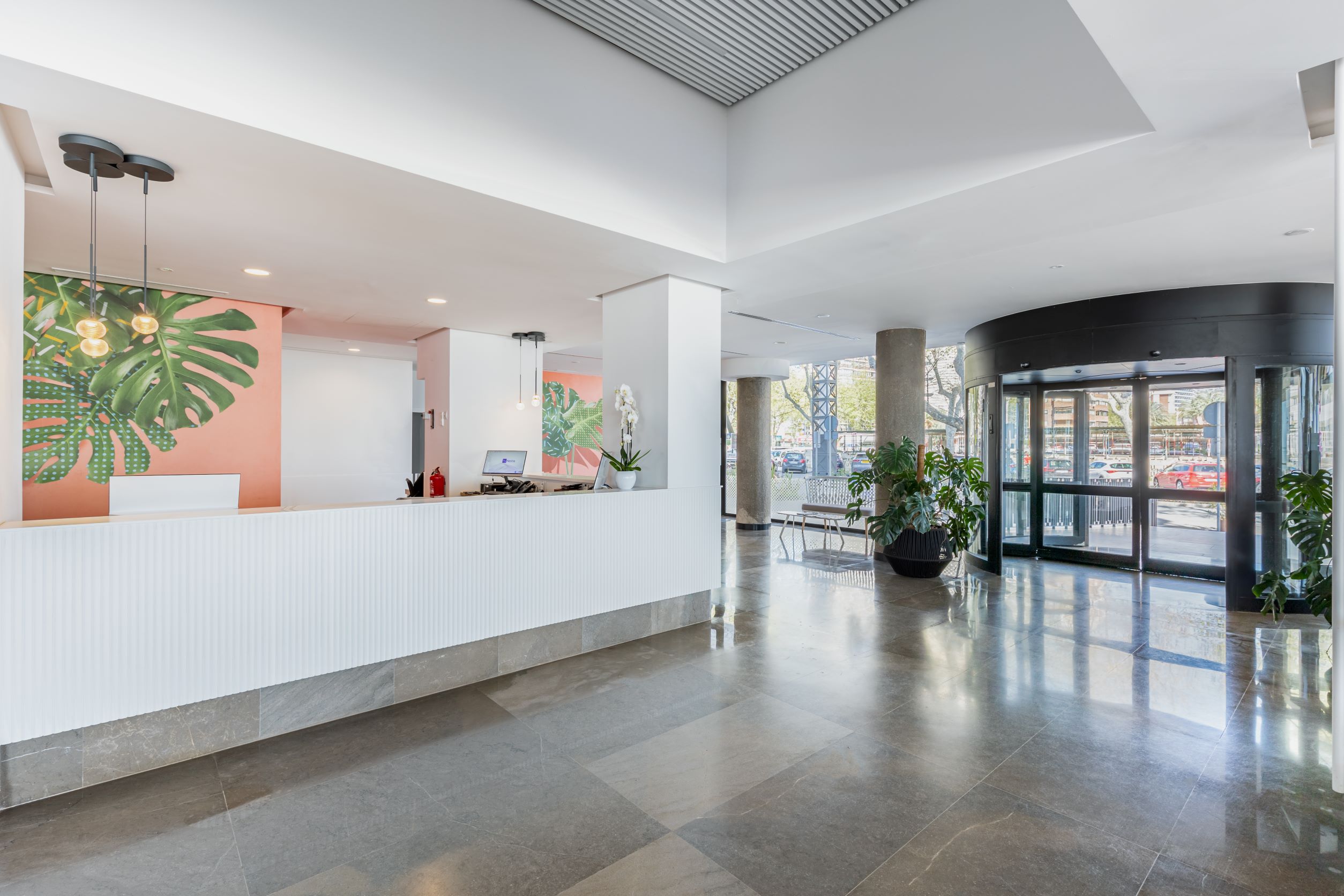 Cimbel Hotel 8/50