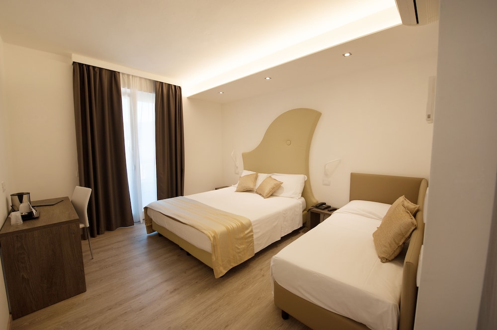 Hotel Italia 20/55