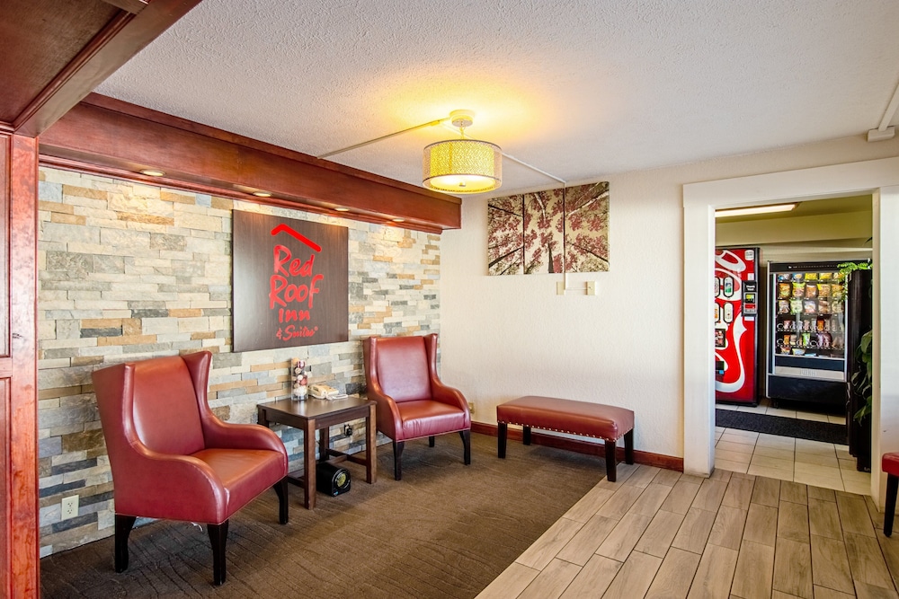 Red Roof Inn & Suites Battle Creek 28/38