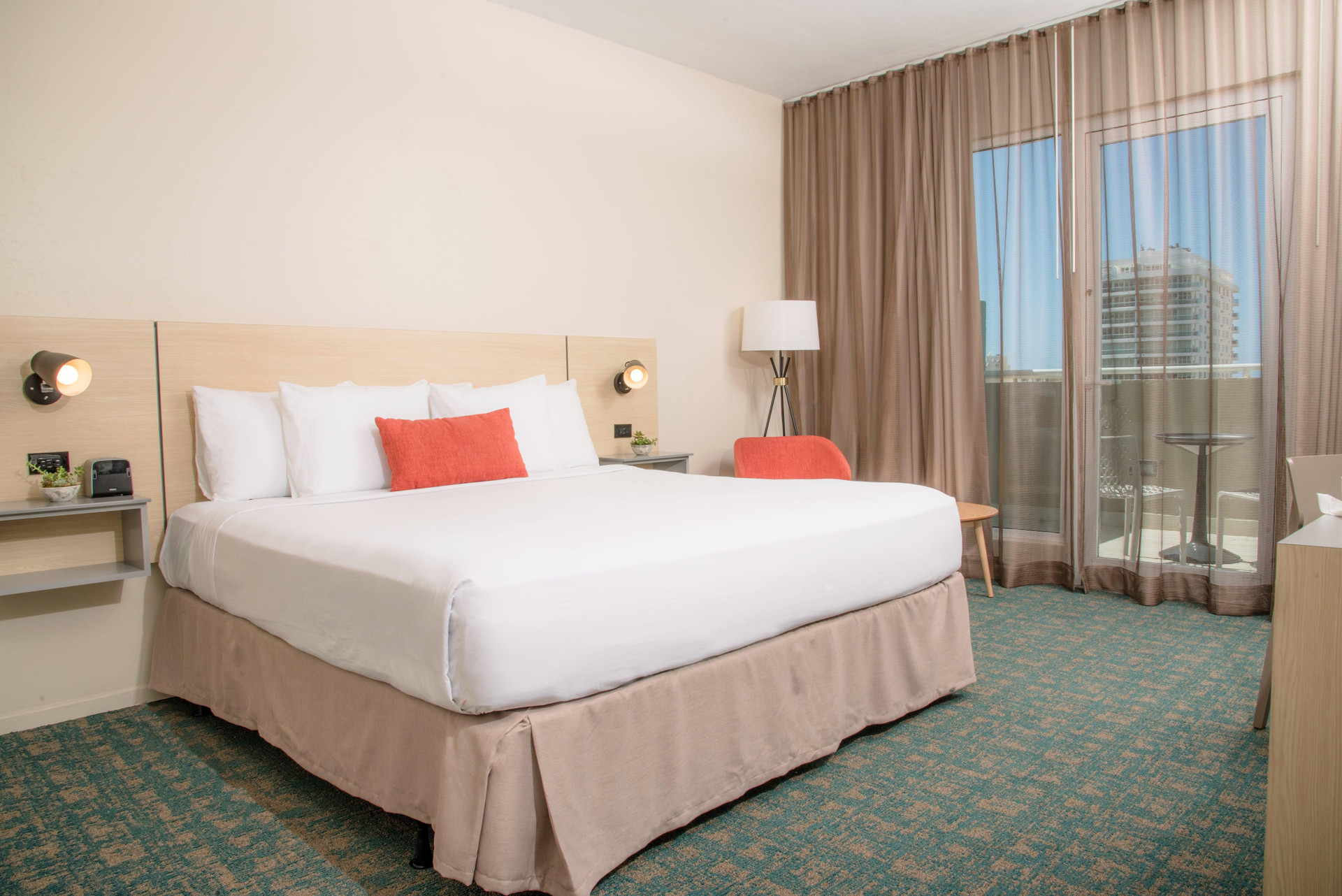 Deluxe, King Bed, Garden or Ocean View