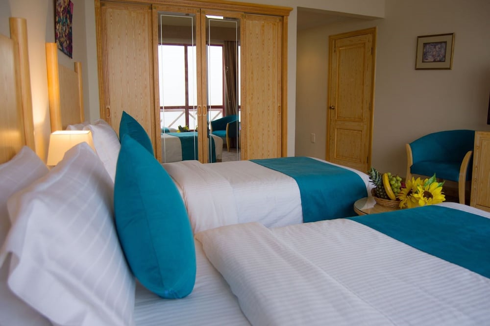 Palette Luxury Marina View Formerly Happy Days Hotel 28/60