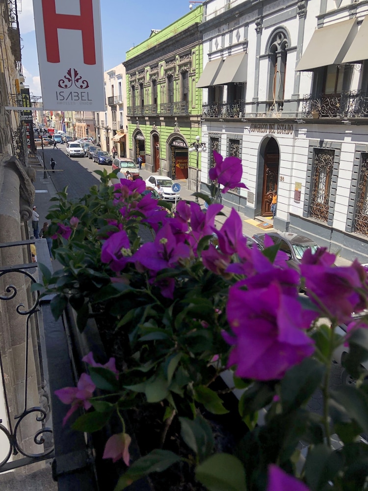 Hotel Isabel Unico 33/37