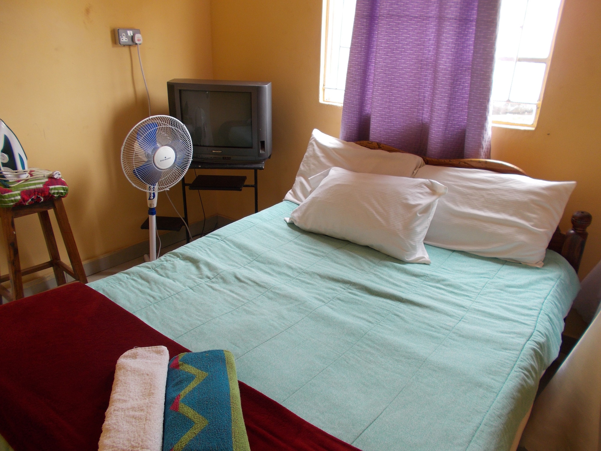 ECONOMY, DOUBLE BED