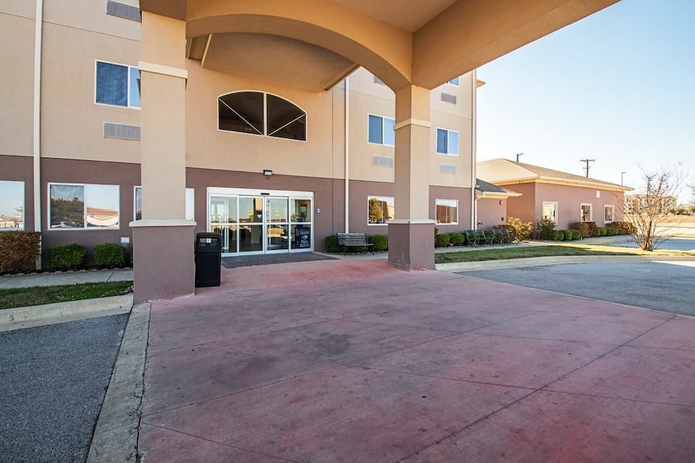 Days Inn by Wyndham Copperas Cove 3/53