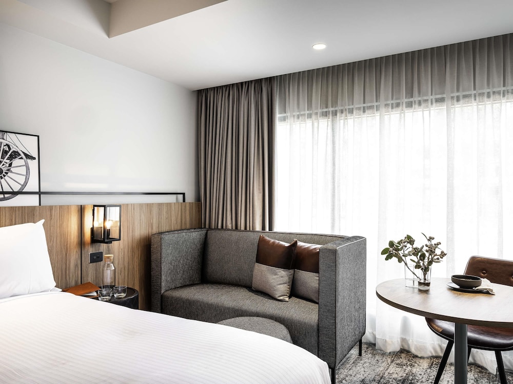 Mercure Sydney Rouse Hill 52/67