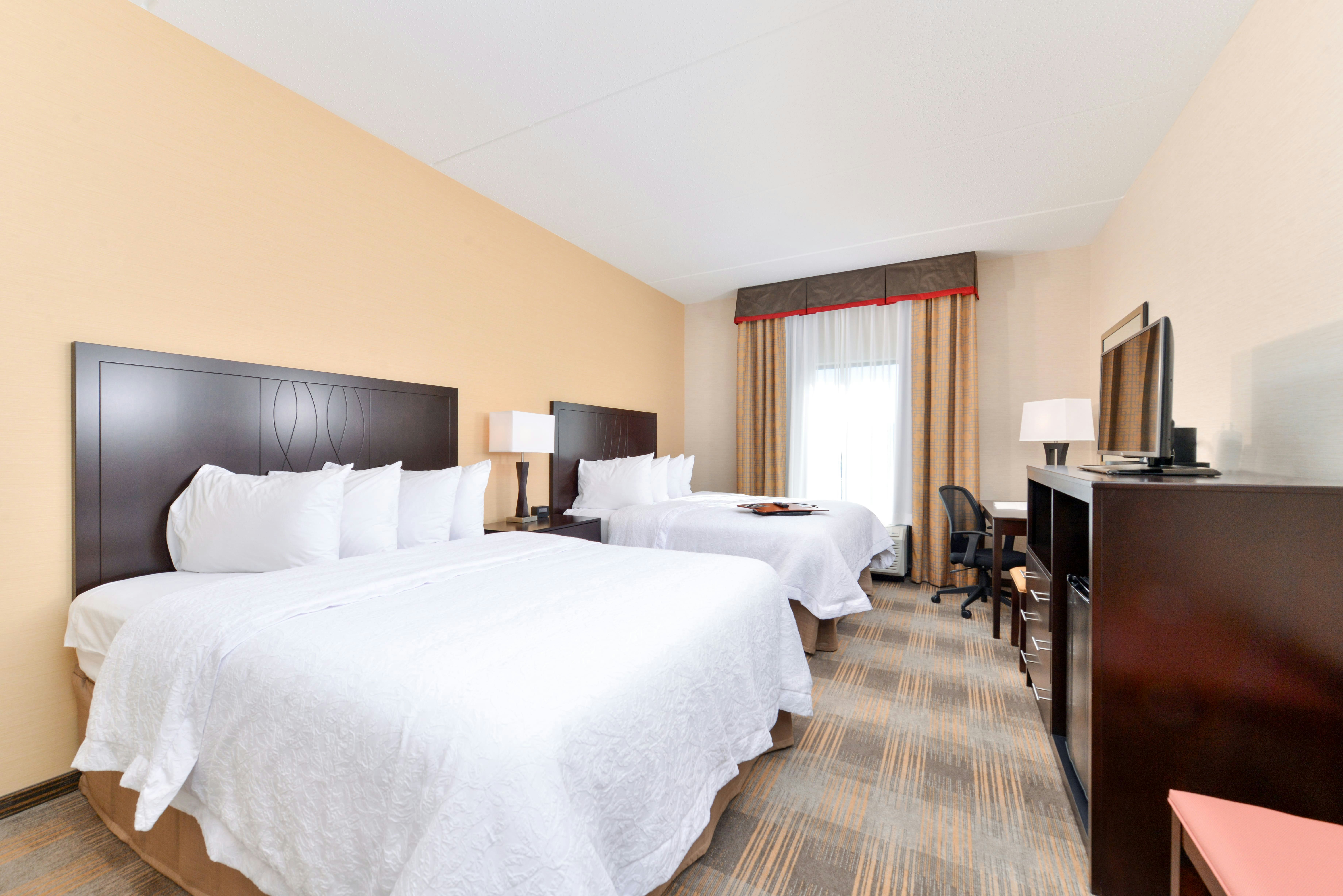غرفة بسريرين كوين، Hampton Inn & Suites California University-Pittsburgh 3/9