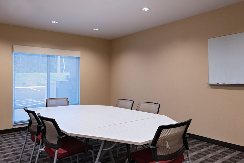 TownePlace Suites by Marriott Edgewood Aberdeen 16/23