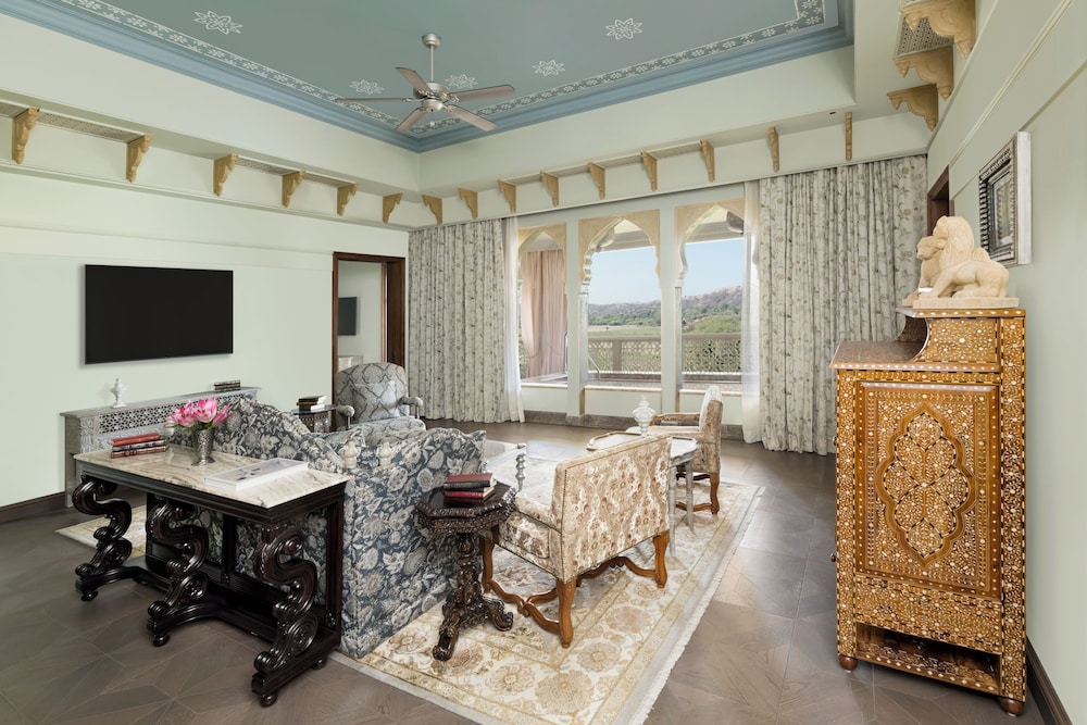 Raffles Jaipur 82/93