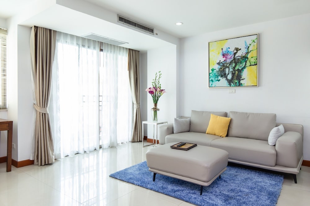 Lasalle Suites Spa 54/74