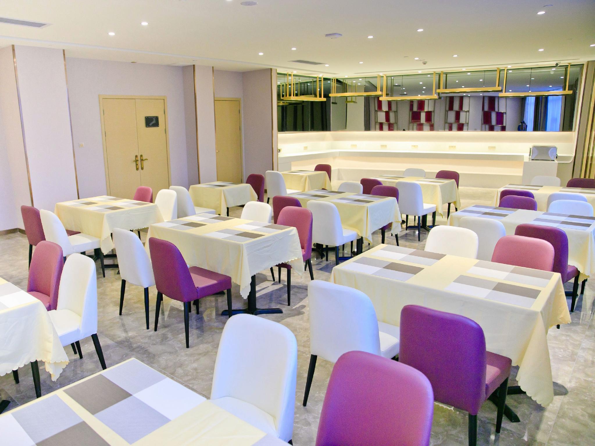 Lavande Hotel (Guangzhou Baiyun Yongtai Metro Station Anhuahui) 40/44