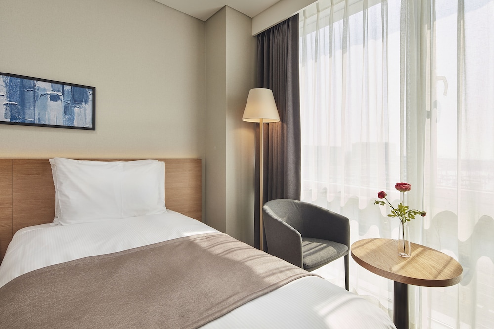 Ramada Encore by Wyndham Gimpo Han River Hotel 8/68