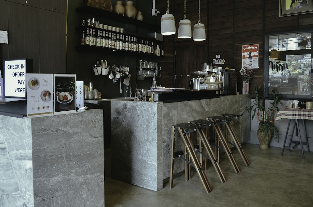 Whereder Poshtel 5/50