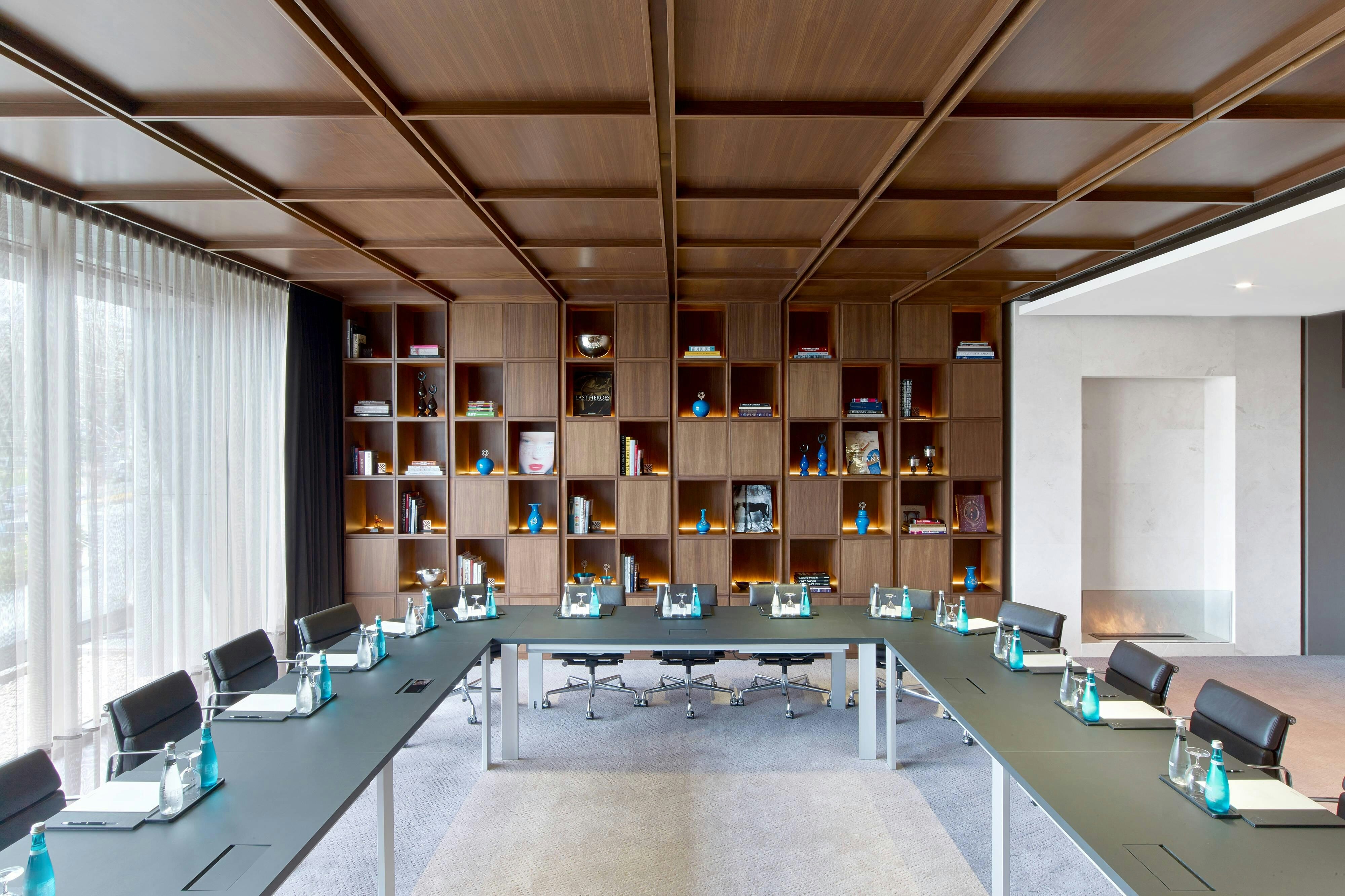 The St. Regis Istanbul 46/50