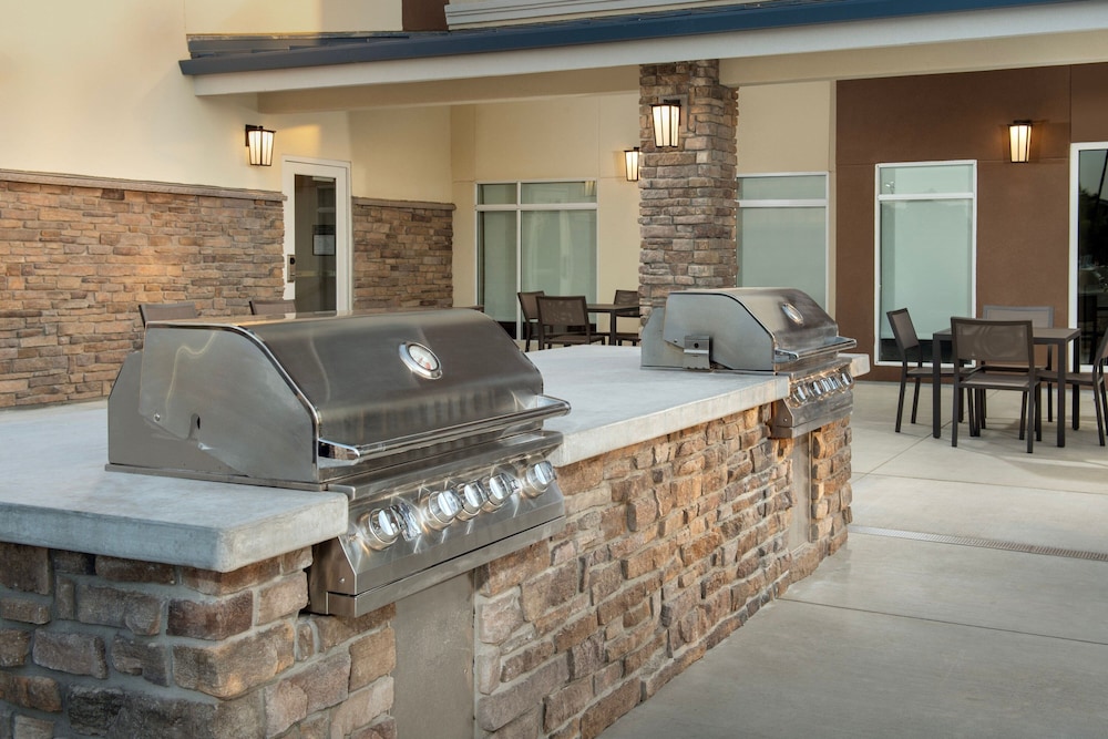 Residence Inn Fresno Clovis 7/30