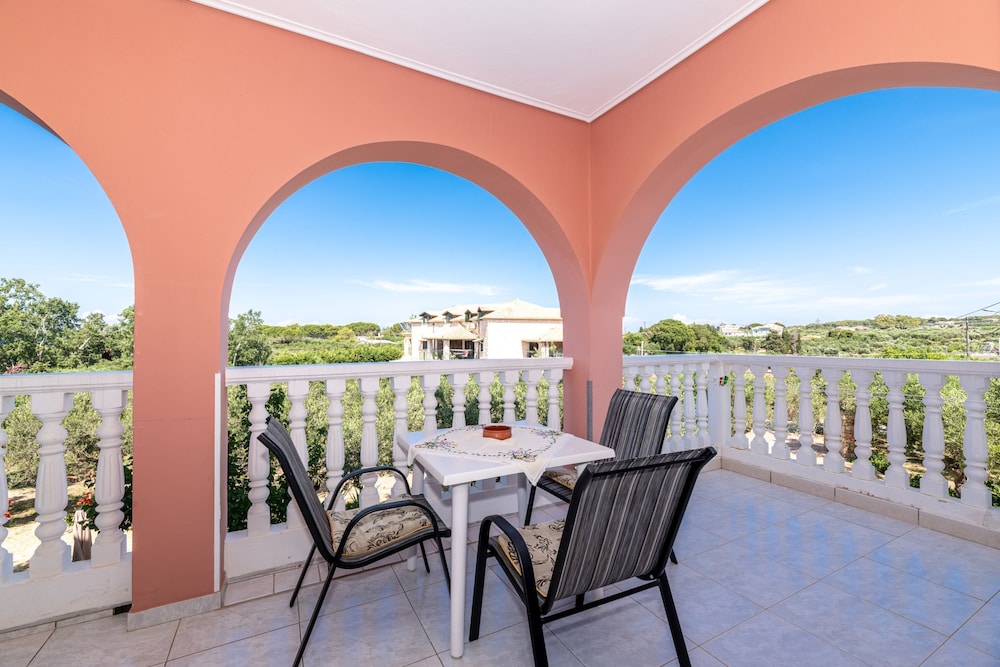 Arazzo Holiday Apartments 24/50