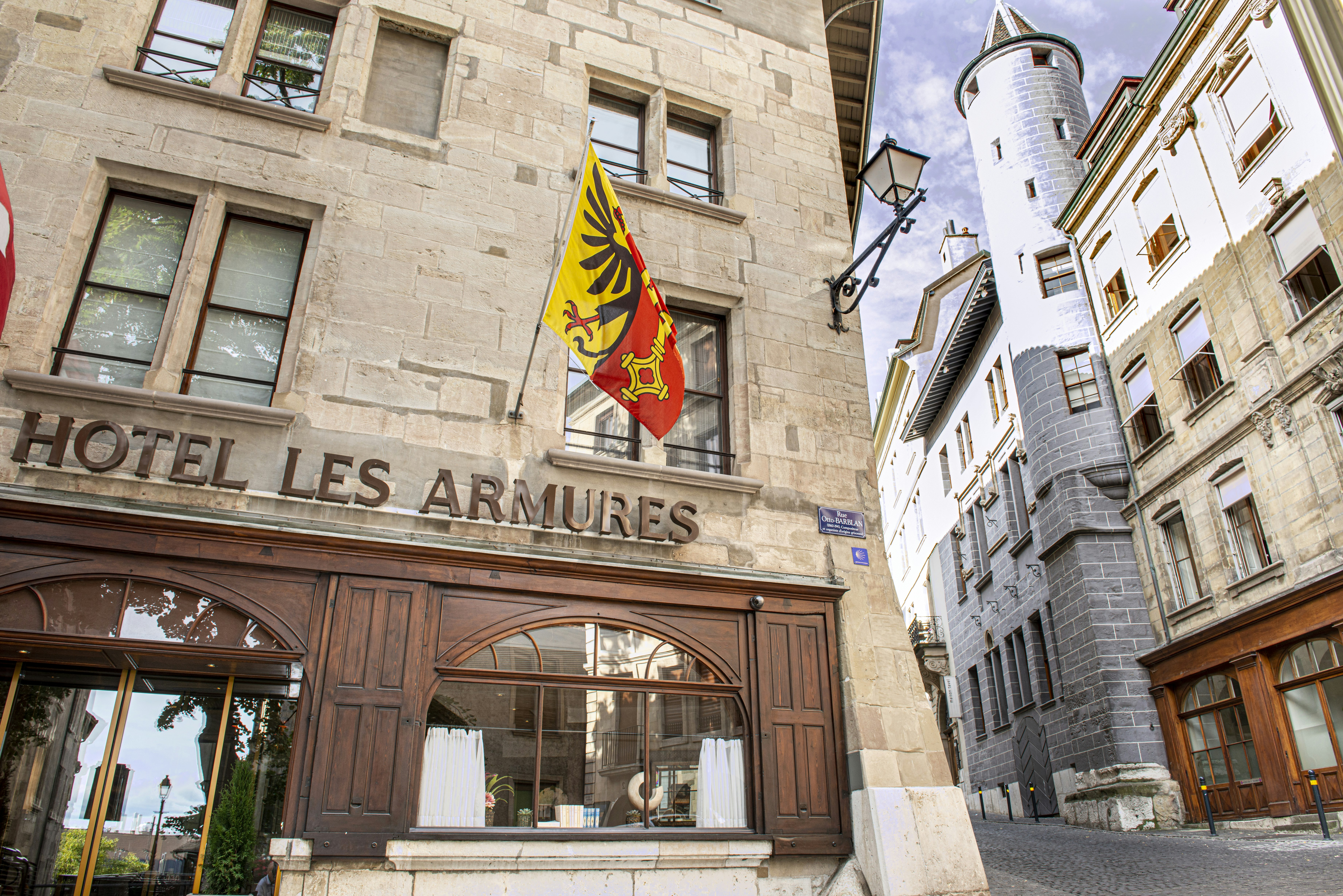 Hotel Les Armures 4/64