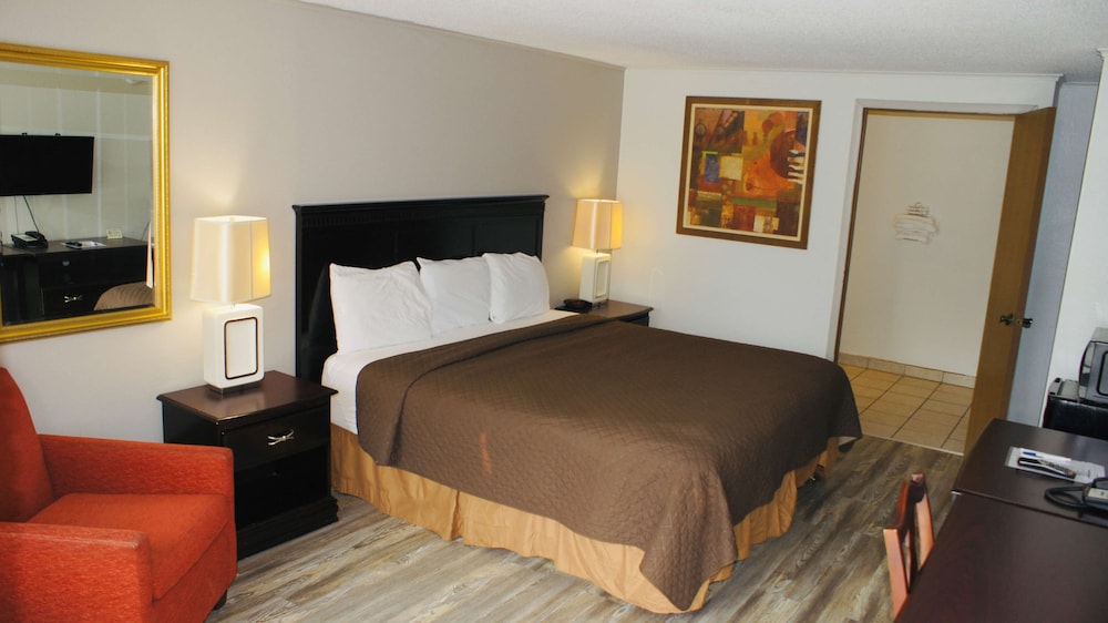 Knights Inn Bridgeport/Frankenmuth 7/19