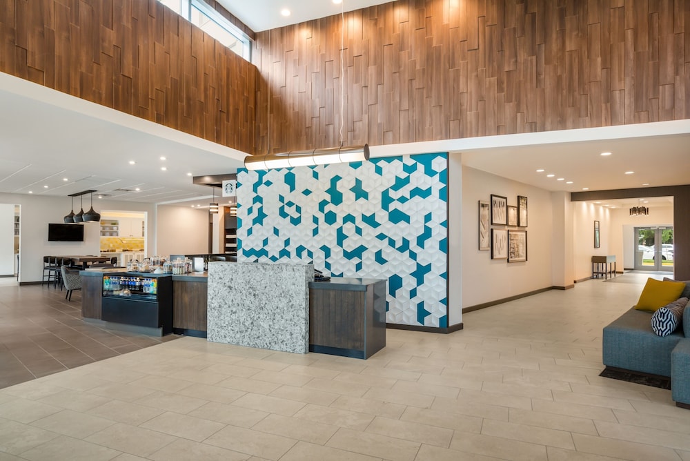 Lobby at Hyatt Place Hampton Convention Center, HAMPTON - VA
