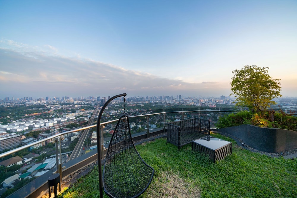 Oakwood Suites Tiwanon Bangkok 44/49