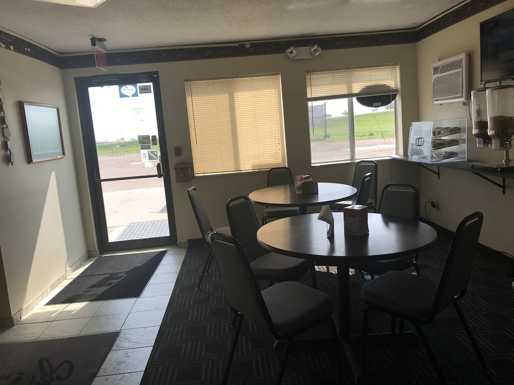 Rodeway Inn Plankinton (SD) 17/22
