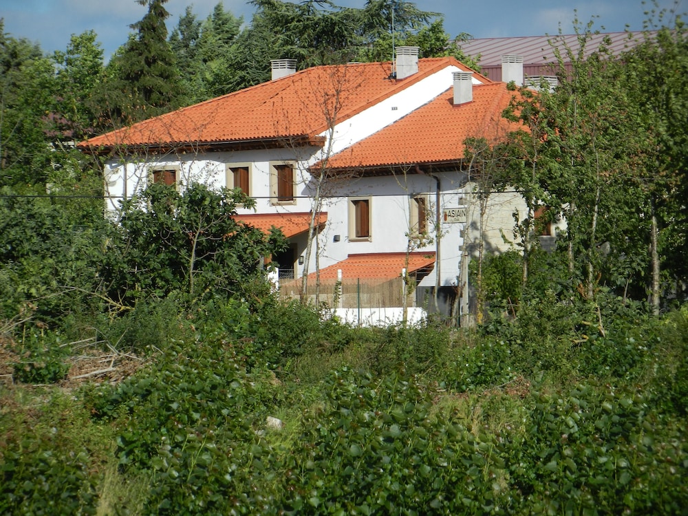 CASA DE LA CADENA 61/68