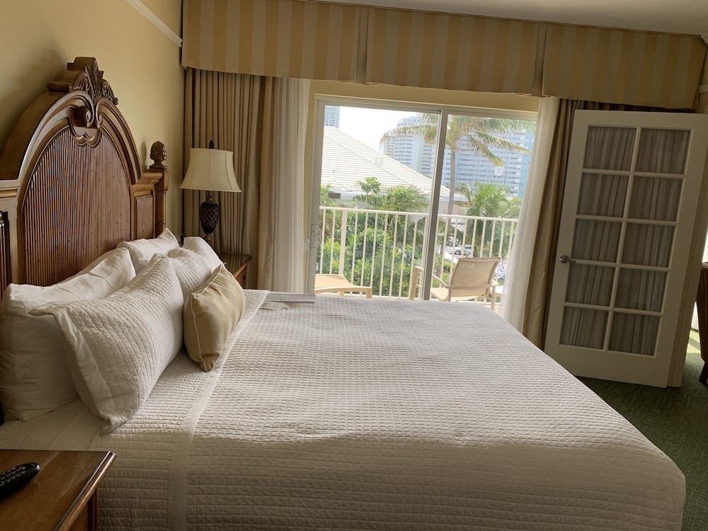 Lago Mar Beach Resort Club 37/90