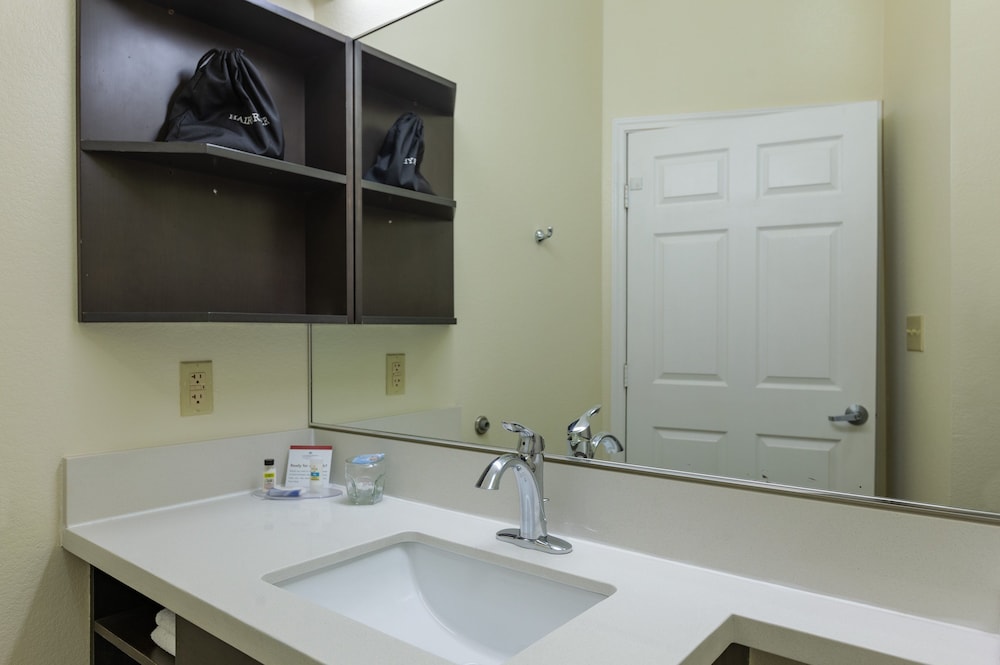 CANDLEWOOD SUITES SAN MARCOS 20/71