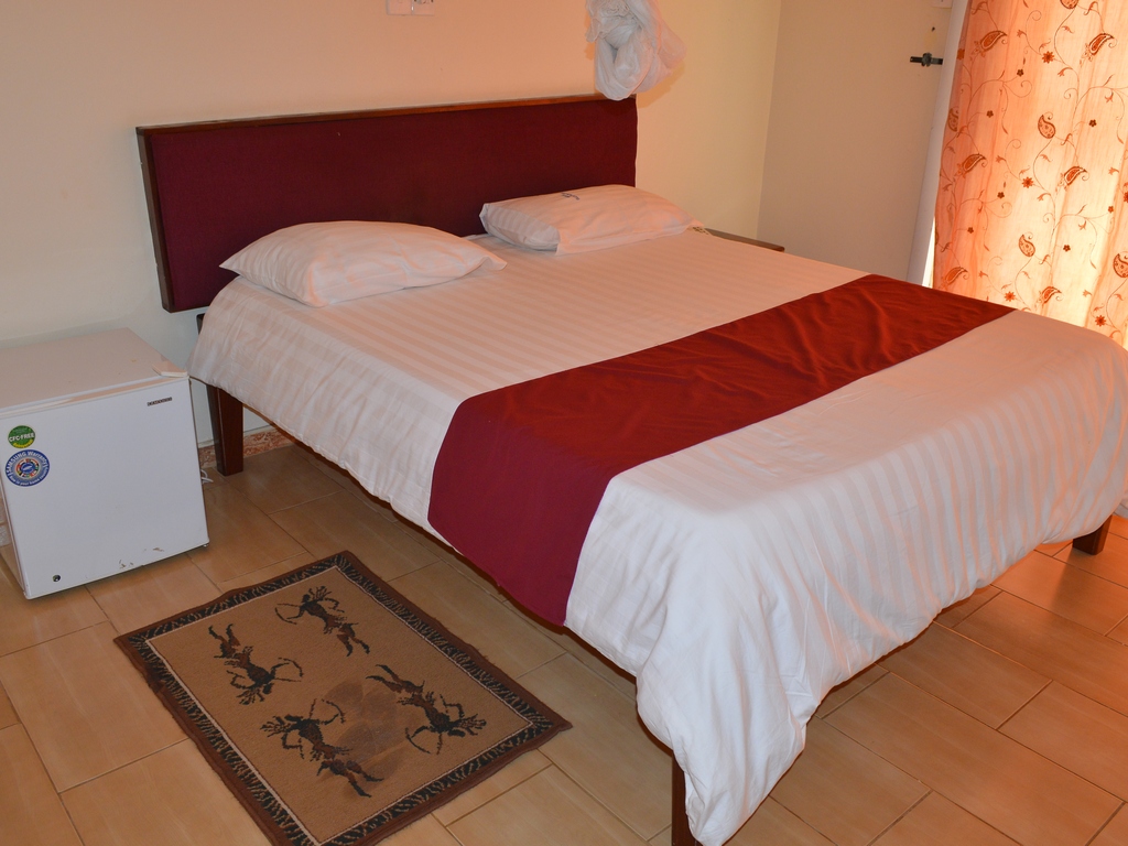 جناح جونيور، Askay Hotel Suites Entebbe 3/6