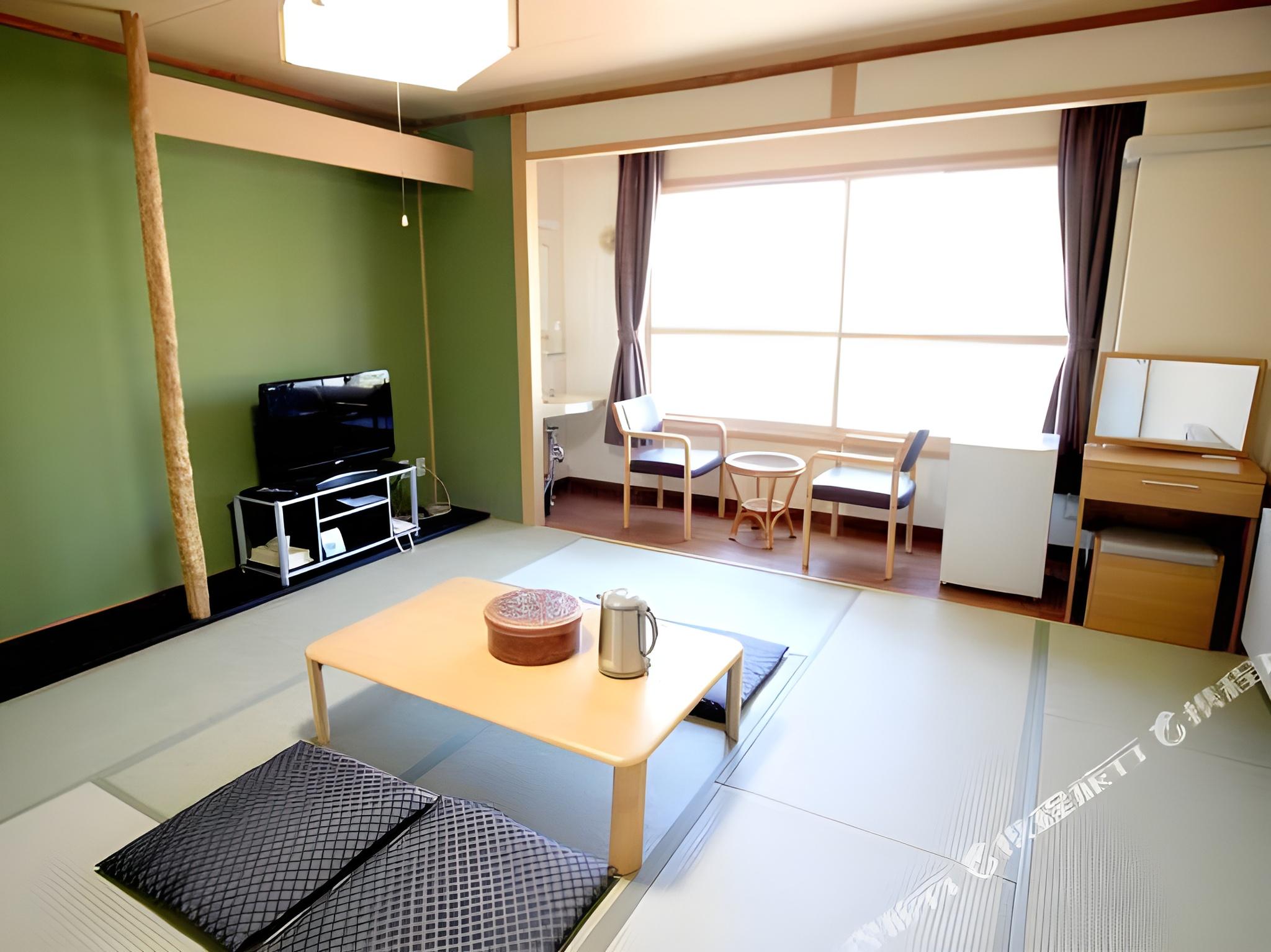 Hokkai Hotel 11/37