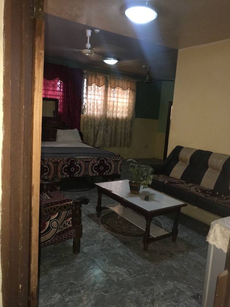 Heritage Investments Hotel 15/23