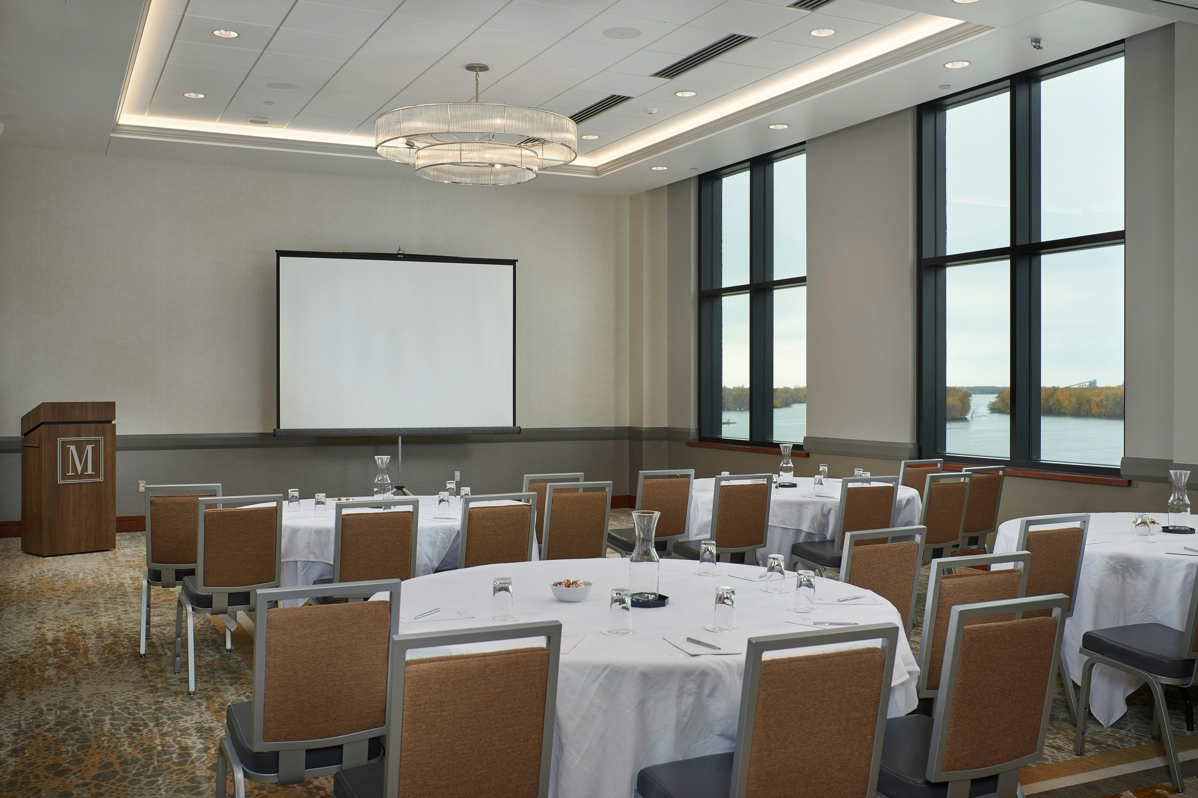 The Merrill Hotel & Conference Center Muscatine A Tribute Portfolio Hotel 59/71