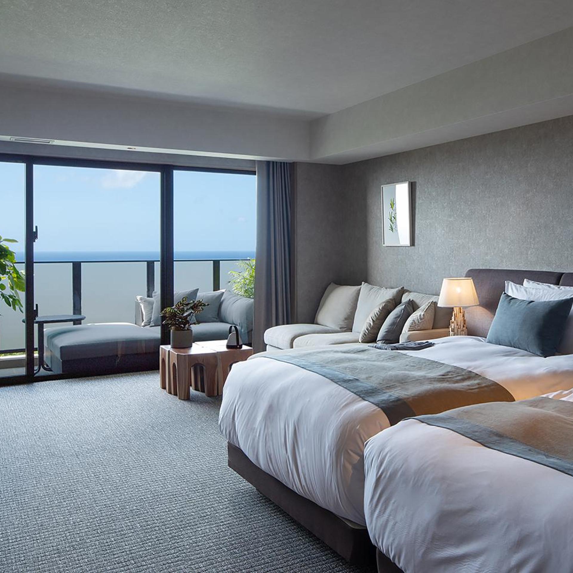 Suite, Lounge Access