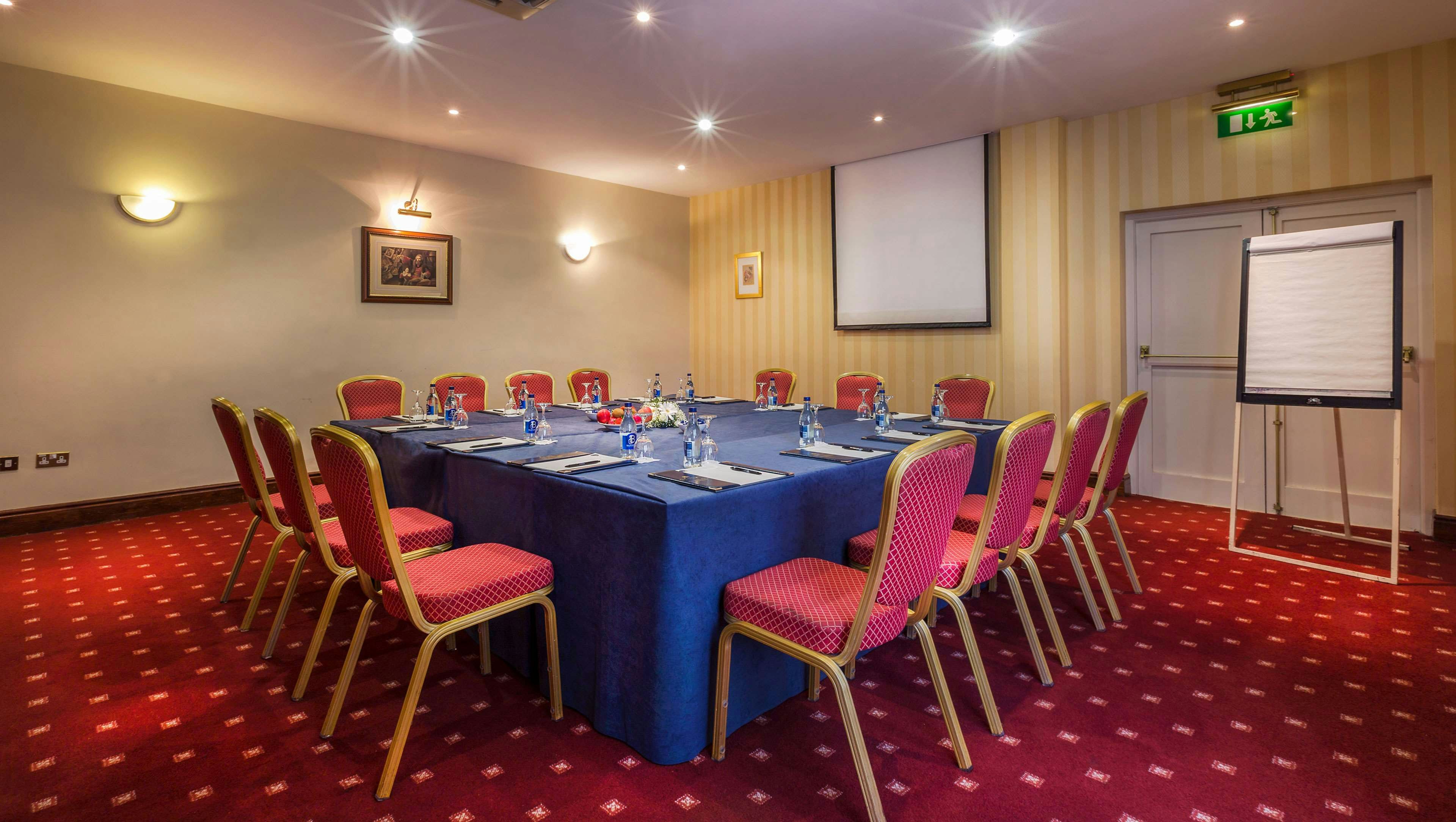 ARDBOYNE HOTEL 30/38