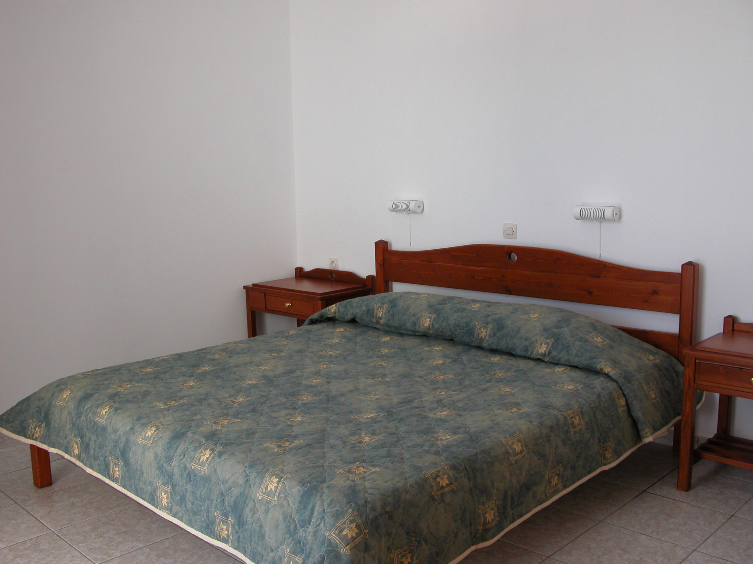 Room at Tasmania Village, AGIOS NIKOLAOS