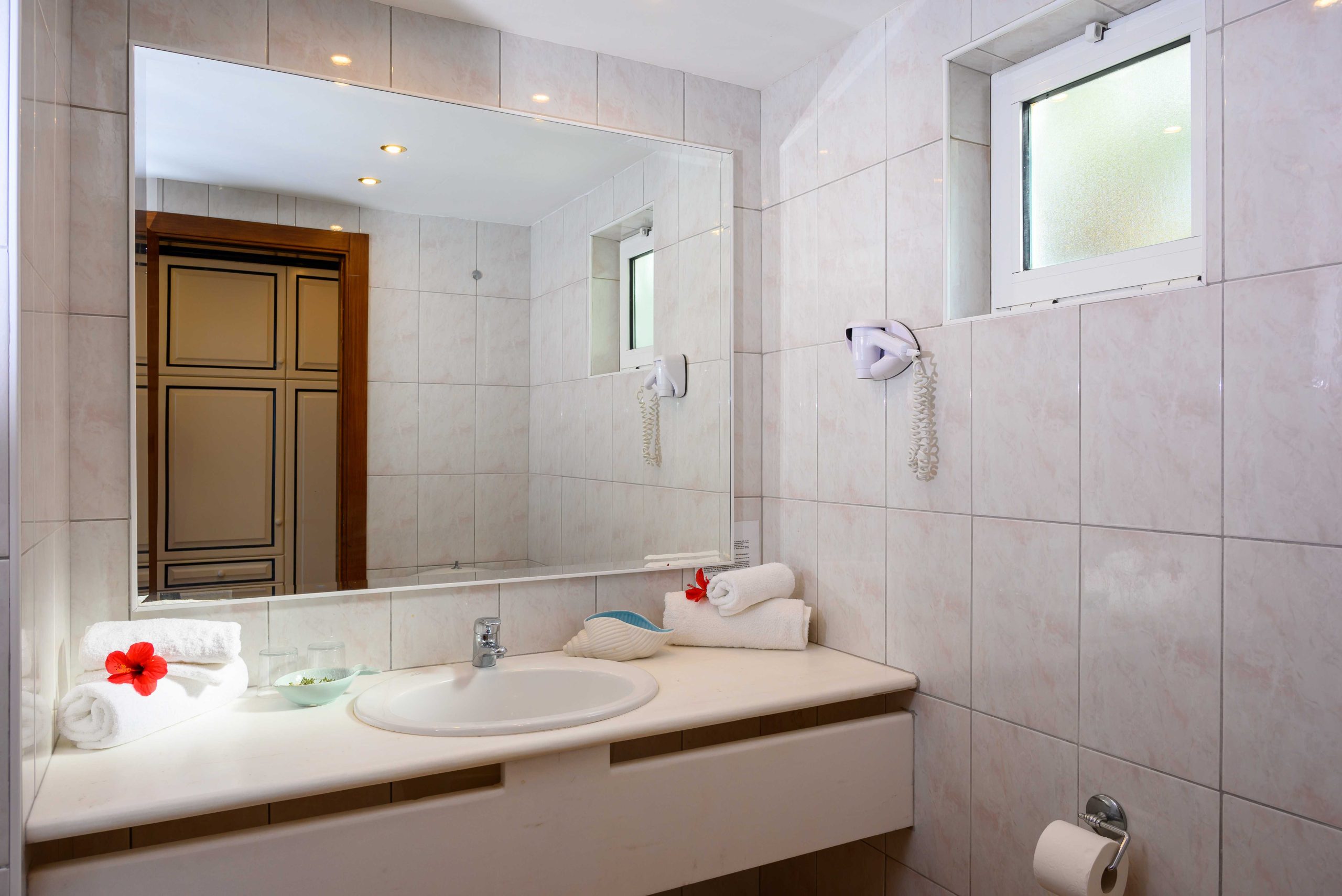 غرفة مفردة بإطلالة على البحر