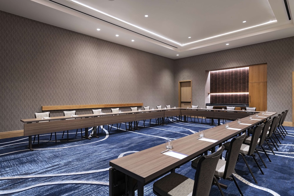 Hyatt Regency Conroe 35/45