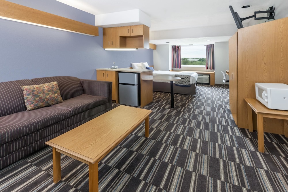 Microtel Inn Ardmore 10/16