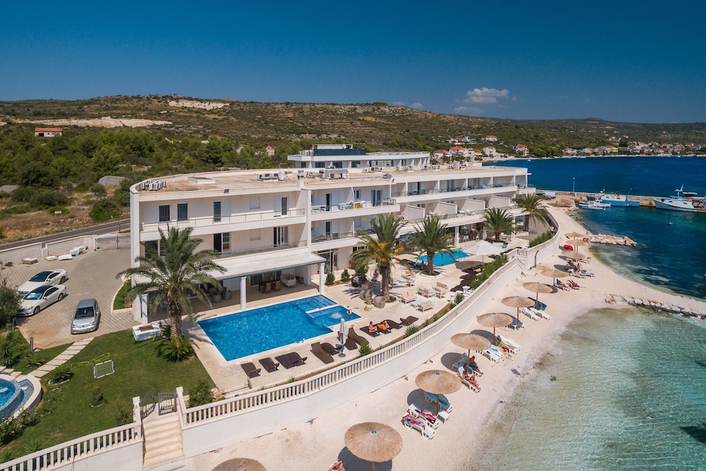 Hotel Perla 39/50