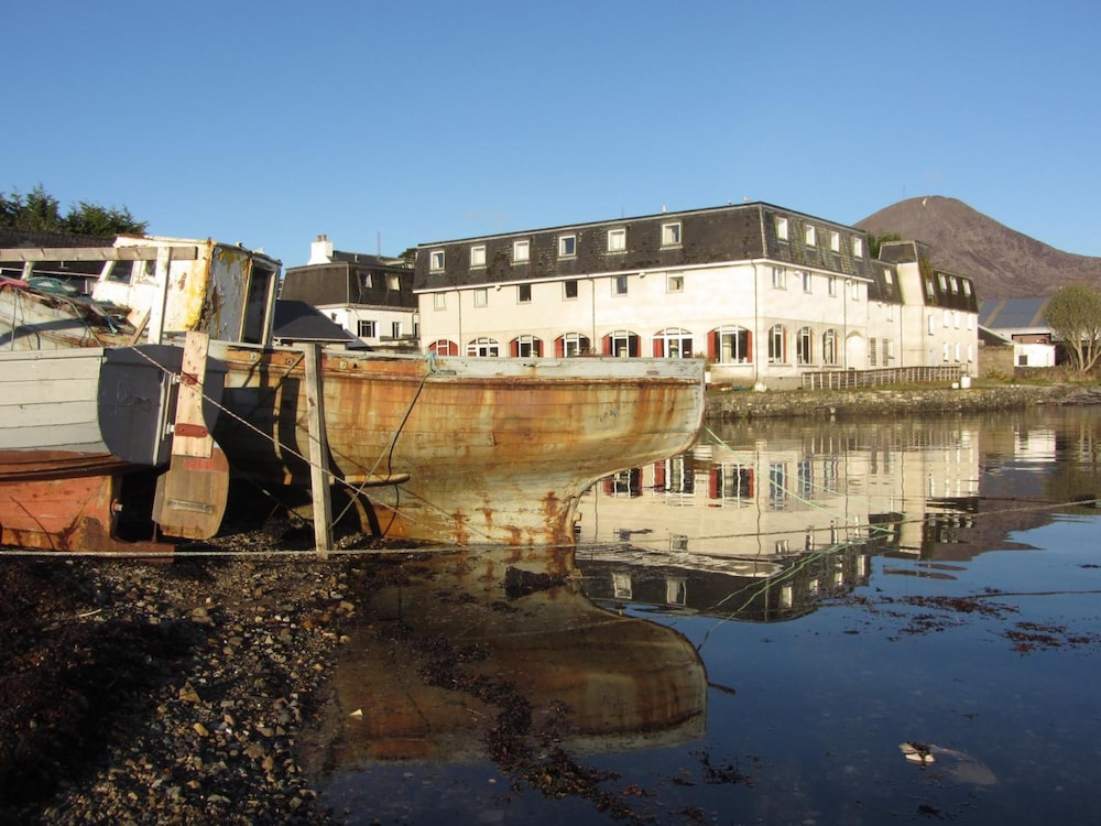Dunollie Hotel 46/50