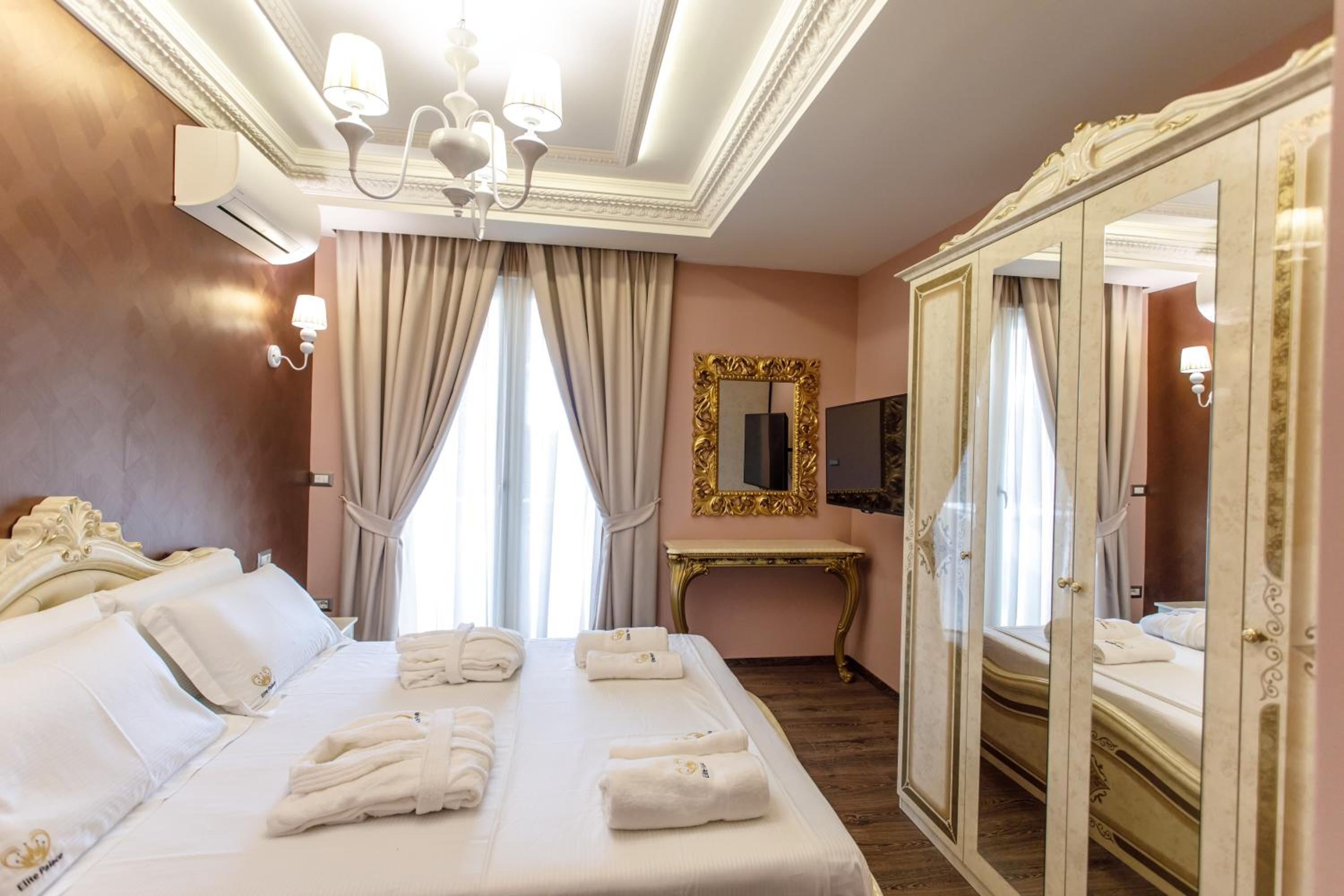 Double Deluxe Room