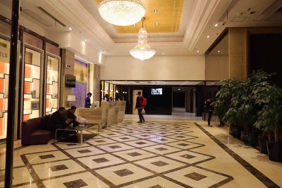 Lavande Hotel (Shanghai Zhangjiang Guanglan Road Metro Station) 4/24