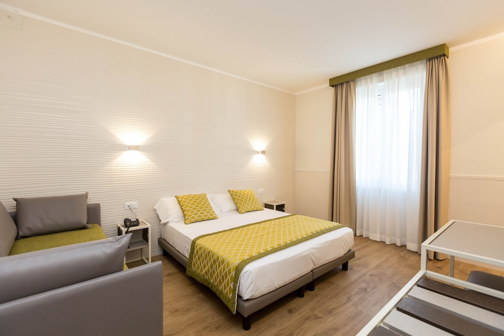 Marco Polo Hotel 26/52