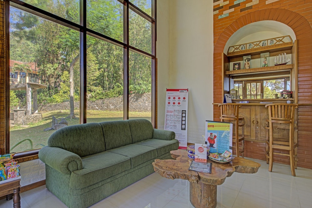 Hotel O Villa Inn App Trawas Bintaro Syariah 11/28