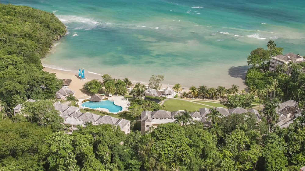 Couples Sans Souci - Adults Only 64/73