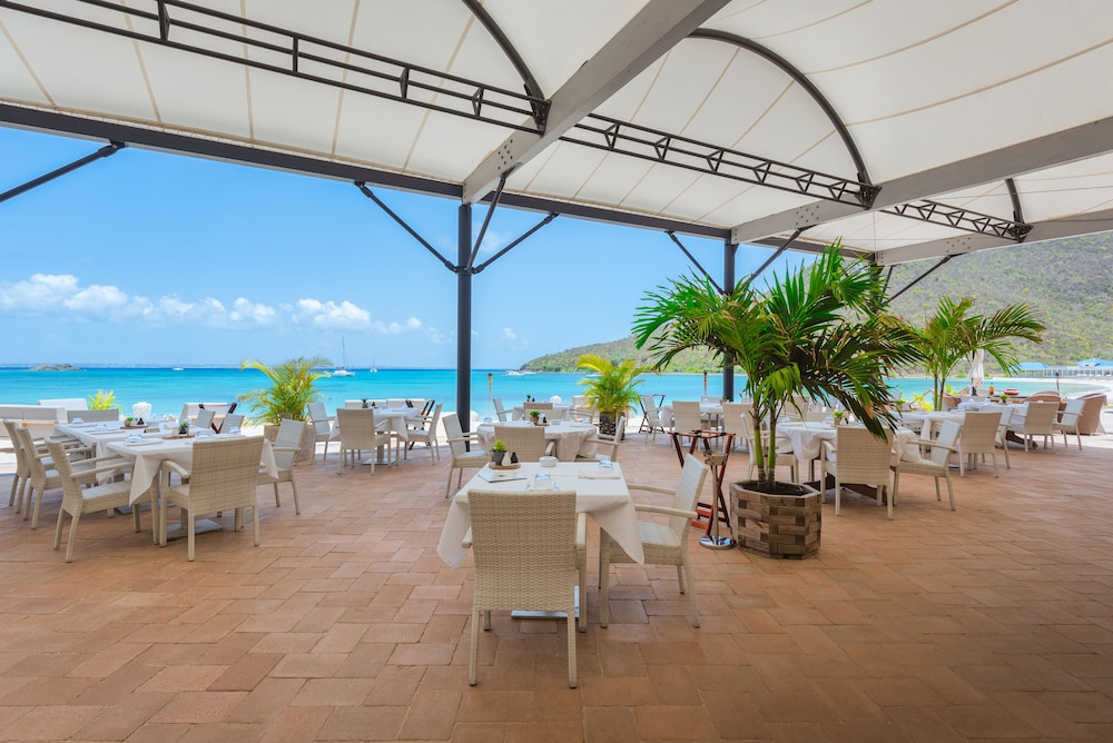 Anse Marcel Beach Resort 38/50