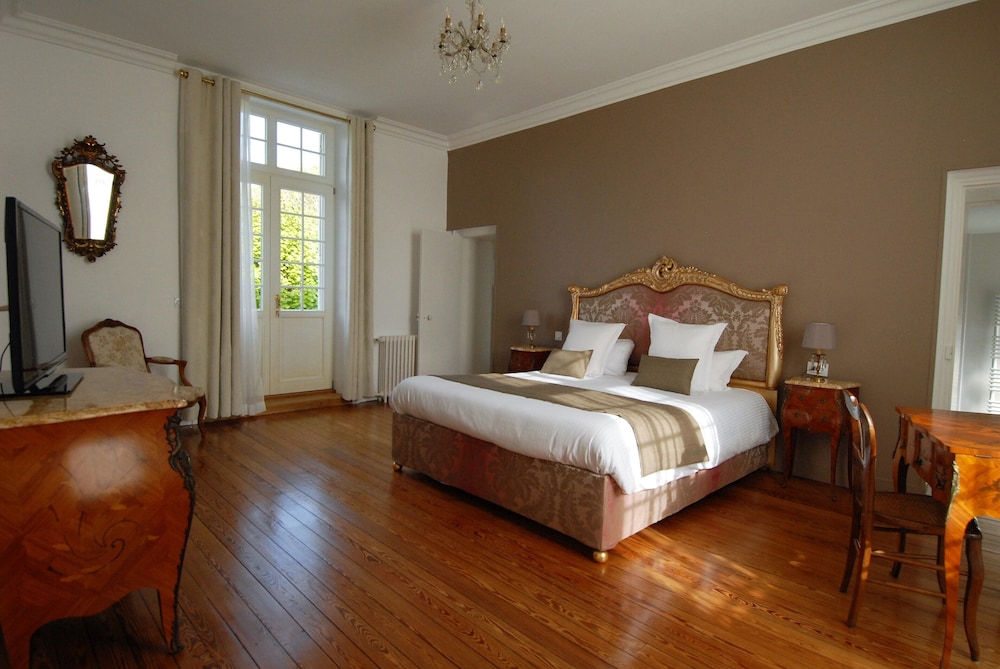 PREMIUM, SUITE, GARDEN VIEW